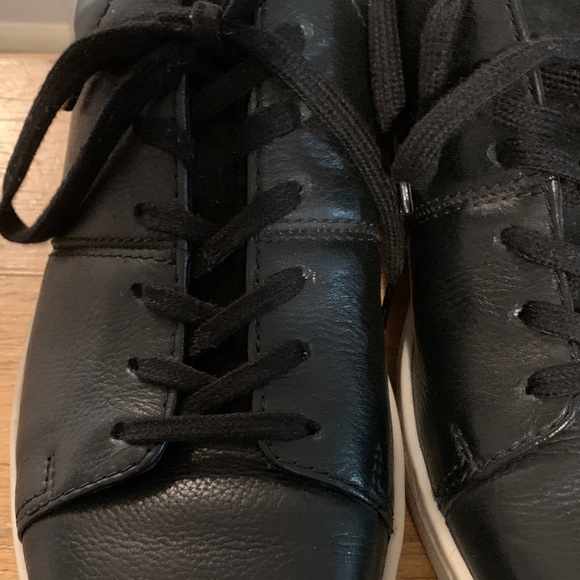 Clarks Black Leather Men's Sneakers - Picture 6 of 11